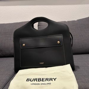 BURBERRY Medium Black Leather Pocketbag